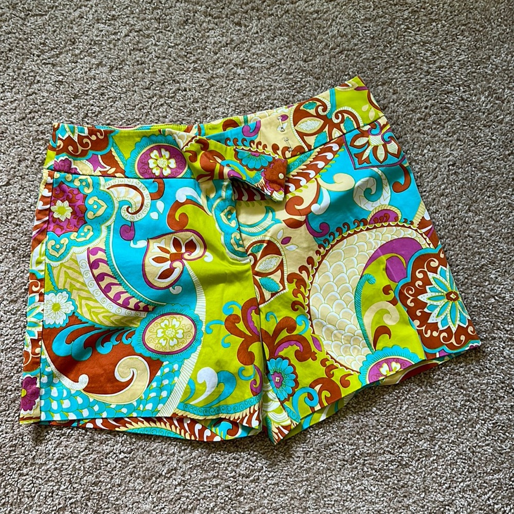 INC shorts
